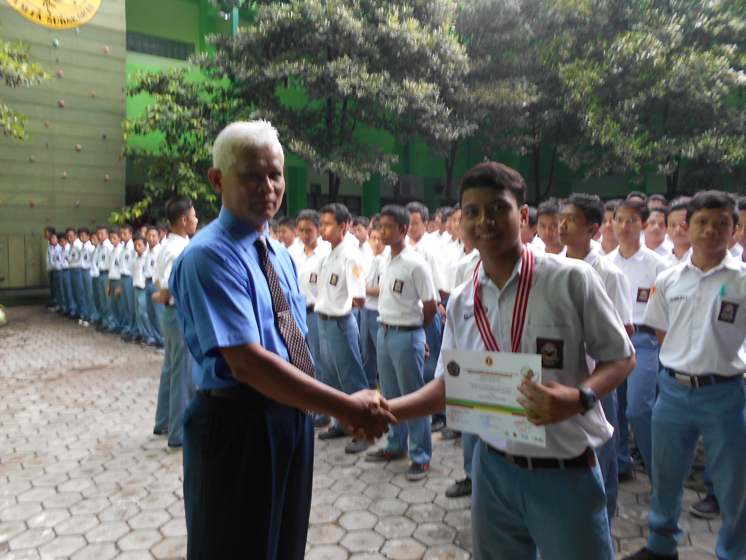 Alhamdulillah, Juara 1 dalam Turnamen IV Pencak Silat Tapak Suci Tingkat SMP-SMA Se-Jawa Tengah di UMS Surakarta
